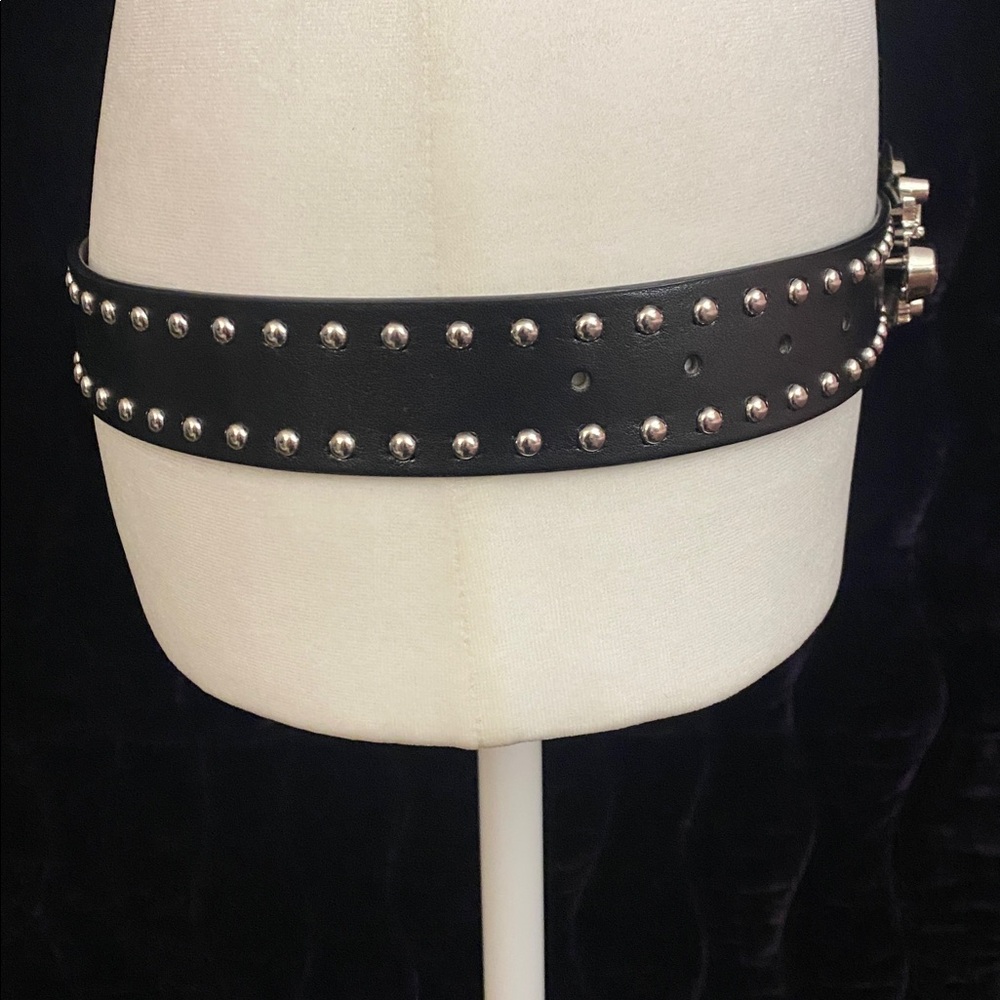 Black and silver studded belt with red heart buckle #218 - Picture 8 of 9